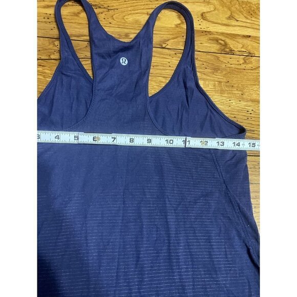 Lululemon Blue Stripped Singlet Tank Slit Sides Size 4? EUC - Picture 5 of 7